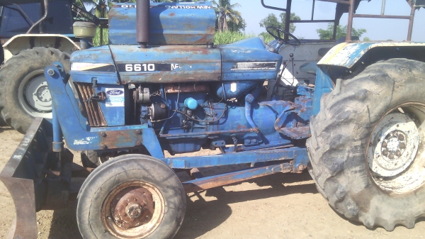 ขายรถไถFORD รุ่น6600 ที3  สวยเดิมพร้อมใช้งานเอกสารเล่มทะเบียน