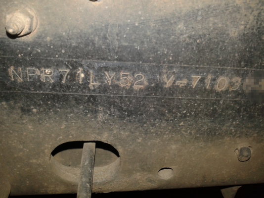 NPR 130 รถบรรทุกน้ำมัน