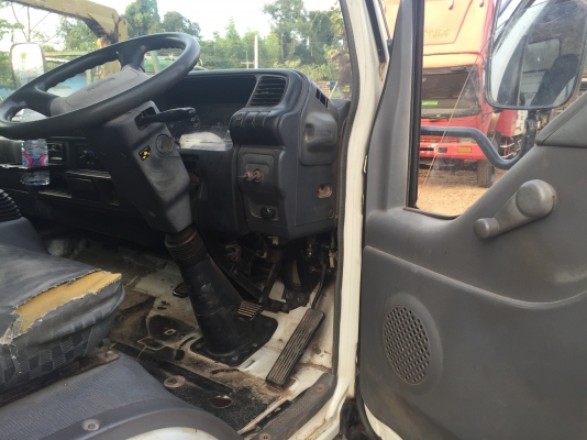 NPR71LY ปี49เครื่อง130ไหม่6เส้น NPR71LY ปี49เครื่อง130ไหม่6เส้น