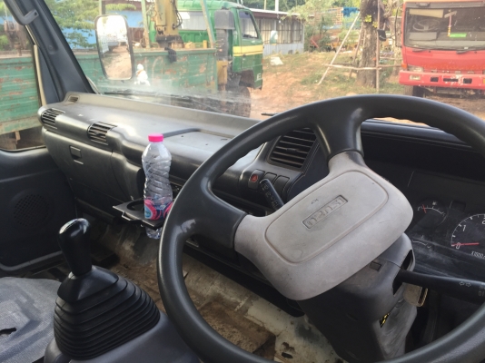 NPR71LY ปี49เครื่อง130ไหม่6เส้น NPR71LY ปี49เครื่อง130ไหม่6เส้น