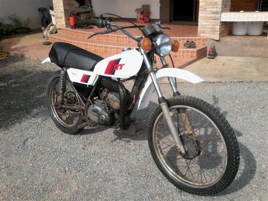 ขาย DT100 ไม่มีเอกสารออกใบซื้อขายเครื่องพอใช้ได้โครงดีคันสตาร์ทคันเกียร์ไม่เชื่อมเหมาะสำหรับเอาไปปั้นต่อราคมเบาๆ 6900 บาท ขาย DT100 ไม่มีเอกสารออกใบซื้อขายเครื่องพอใช้ได้โครงดีคันสตาร์ทคันเกียร์ไม่เชื่อมเหมาะสำหรับเอาไปปั้นต่อราคมเบาๆ 6900 บาท