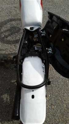 ขาย DT100 เครื่องดีโครงไม่ดามคันสตาร์ทคันเกียร์ไม่เชื่อมเหมาะสำหรับนักปั้นราคาเบาๆ 6900 บาท