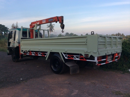 HINO6ล้อ พร้อมเครน 3ตัน เครื่องดี ครัทซีสวย ยางดี พร้อมใช้งาน ขาย 700,000 บาท ศุภากร 081-1903107, 081-4252943