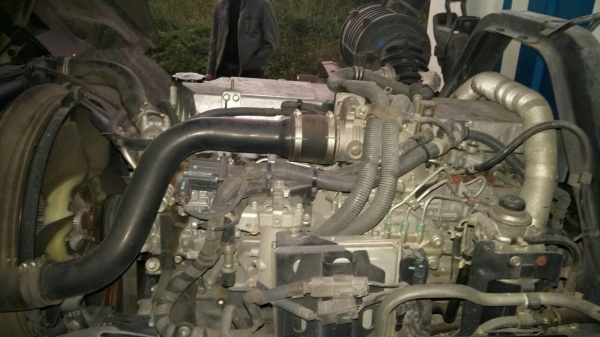 หกล้อ อีซูซุ FTR 240 ปี55 ช่วงยาว8.20ม รุ่นพิเศษ ตู้10บาน สภาพดีสวยพร้อมใช้ ทะเบียนพร้อมโอน