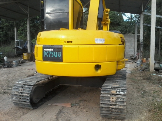 รถแบคโฮมือ2 โคมาสสุ 75UU-2