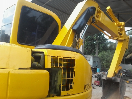 รถแบคโฮมือ2 โคมาสสุ 75UU-2