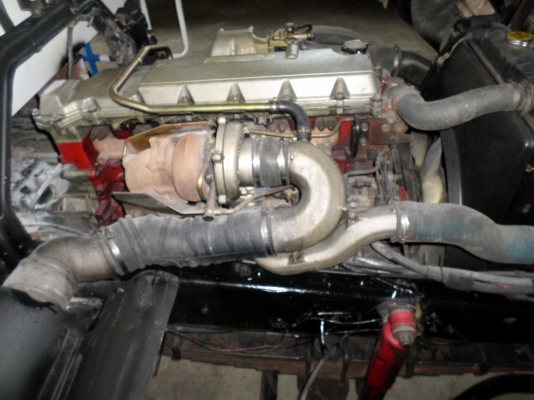 ขาย 6 ล้อ ฮีโน่สมอทอง  200 แรง ยาว 7.2  ม.  ปี 2545 สภาพดี เครื่องแน่น คัสซีสวย พร้อมใช้งาน  ชมรถก่อนได้ครับ สนใจติดต่อได้ที่ 081-9425443   081-5715326