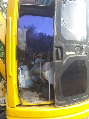 รถแบคโฮมือ2 โคมาสสุ 75UU-2 รถแบคโฮมือ2 โคมาสสุ 75UU-2