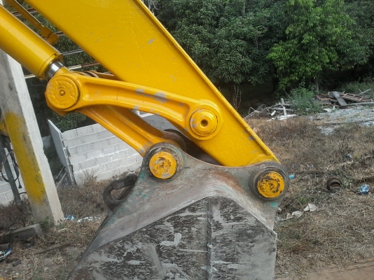 รถแบคโฮมือ2 โคมาสสุ 75UU-2 รถแบคโฮมือ2 โคมาสสุ 75UU-2