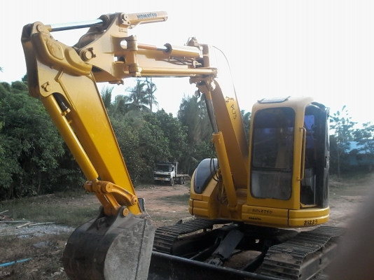 รถแบคโฮมือ2 โคมาสสุ 75UU-2 รถแบคโฮมือ2 โคมาสสุ 75UU-2