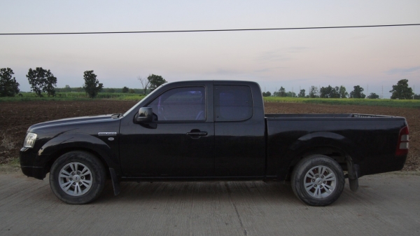 ขาย FORD RANGER ปี 08 สนใจโทรติดต่อครับ