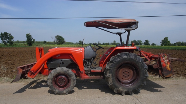ขาย Kubota L4508Di ใบดันพร้อมโรตารี่ สนใจโทรติดต่อครับ