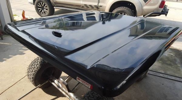 ต้องการขายฝาครอบกระบะหลัง วีโก้ ติดในวีโก้ 4ประตู