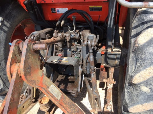 รถไถ KUBOTA M9540  2 เพลา.  ( รถทำงาน 5,xxx ชม. )    สนใจติดต่อ  081 - 6079515