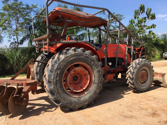 รถไถ KUBOTA M9540  2 เพลา.  ( รถทำงาน 5,xxx ชม. )    สนใจติดต่อ  081 - 6079515