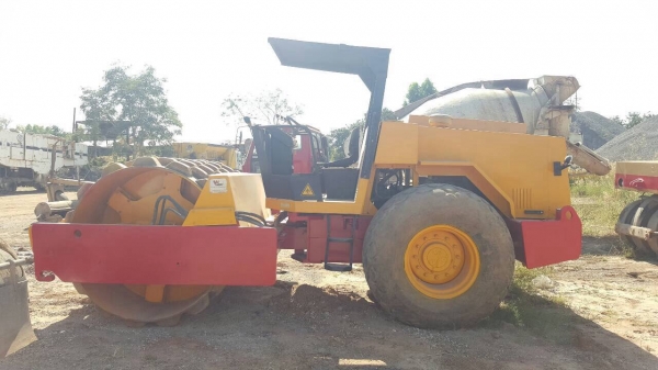 ขาย รถบดสั่นสะเทือน ล้อหนาม 4X4 DYNAPAC CA251D เอกสารเล่มทะเบียนครบ ขาย รถบดสั่นสะเทือน ล้อหนาม 4X4 DYNAPAC CA251D เอกสารเล่มทะเบียนครบ