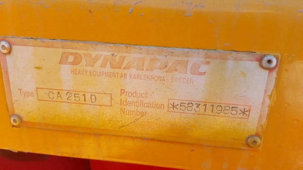 ขาย รถบดสั่นสะเทือน ล้อหนาม 4X4 DYNAPAC CA251D เอกสารเล่มทะเบียนครบ ขาย รถบดสั่นสะเทือน ล้อหนาม 4X4 DYNAPAC CA251D เอกสารเล่มทะเบียนครบ