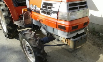 จัดให้เลือกสรรกัน ที่สาขา 2 ครับ รถไถนานั่งขับ KUBOTA 25 แรง สภาพสวย 2 เพลา ขับ 4 WD จัดให้เลือกสรรกัน ที่สาขา 2 ครับ รถไถนานั่งขับ KUBOTA 25 แรง สภาพสวย 2 เพลา ขับ 4 WD