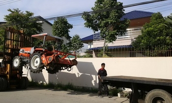 จัดให้เลือกสรรกัน ที่สาขา 2 ครับ รถไถนานั่งขับ KUBOTA 25 แรง สภาพสวย 2 เพลา ขับ 4 WD