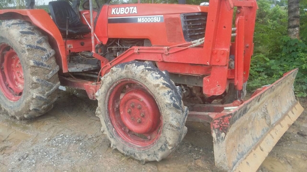 ขายรถไถ KUBOTA M5000 เอกสารเล่มทะเบียน ใบมีดดันหน้า 6 จาน ราคา 280000
