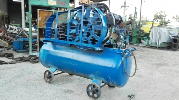 **** Sold **** ปั้มลม PUMA Taiwan 15 HP. 520 Lite. 380V. เสื้อเหล็กหล่อ รุ่นทน สภาพสวยพร้อมใช้