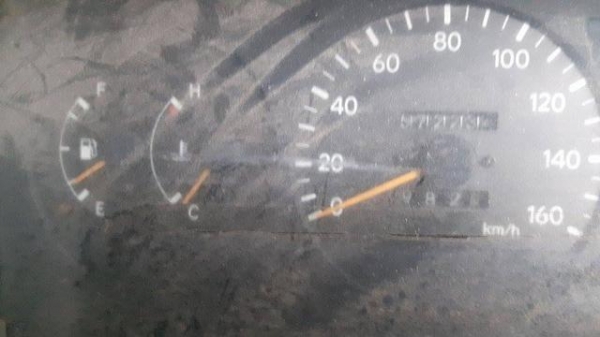 ขาย Totota HIACE ปี2001 สภาพพร้อมใช้ 90,000 บาท ขาย Totota HIACE ปี2001 สภาพพร้อมใช้ 90,000 บาท