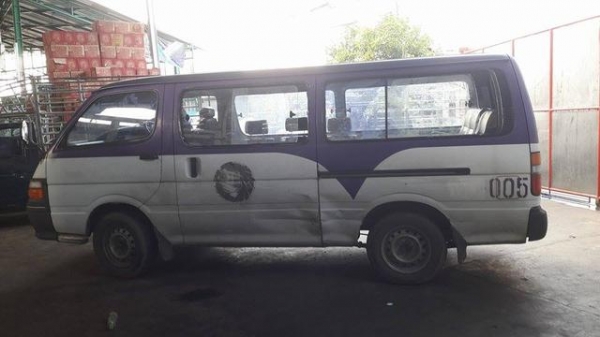 ขาย Totota HIACE ปี2001 สภาพพร้อมใช้ 90,000 บาท ขาย Totota HIACE ปี2001 สภาพพร้อมใช้ 90,000 บาท