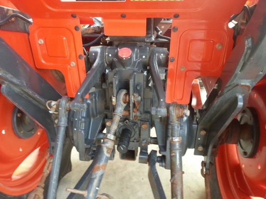 คูโบต้า L3608 SP 4 WD รุ่นใหม่ล่าสุด พร้อมใบมีดตราช้าง ทำงาน 295 ชั่วโมง เล่มพร้อม