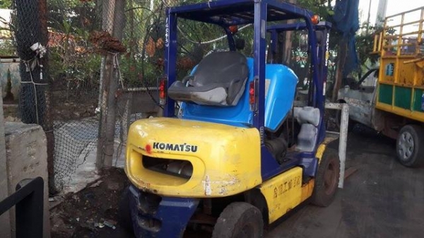 รถโฟล์คลิฟท์ Forklift KOMATSU FG20 LC รุ่น 14 พิกัดยกได้ 2.0 ตัน สูง 3 เมตร เครื่องยนต์เบนซิน 4 สูบ รถนอก นำเข้าจาก - ญี่ปุ่น จ.สมุทรสงคราม