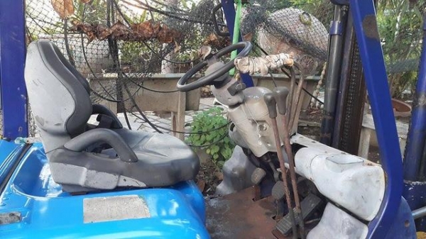 รถโฟล์คลิฟท์ Forklift KOMATSU FG20 LC รุ่น 14 พิกัดยกได้ 2.0 ตัน สูง 3 เมตร เครื่องยนต์เบนซิน 4 สูบ รถนอก นำเข้าจาก - ญี่ปุ่น จ.สมุทรสงคราม