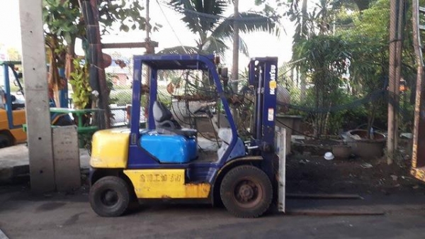 รถโฟล์คลิฟท์ Forklift KOMATSU FG20 LC รุ่น 14 พิกัดยกได้ 2.0 ตัน สูง 3 เมตร เครื่องยนต์เบนซิน 4 สูบ รถนอก นำเข้าจาก - ญี่ปุ่น จ.สมุทรสงคราม