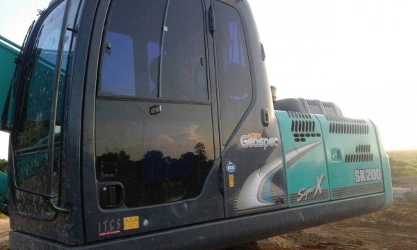 ขายKOBELCO SK200 มาร์ก8 YN12 SUPERX ชั่วโมง7XXX พร้อมใช้ครับ ขายKOBELCO SK200 มาร์ก8 YN12 SUPERX ชั่วโมง7XXX พร้อมใช้ครับ