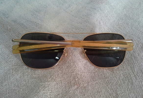 แว่นตาเสืออากาศทศวรรษที่ 70  COMMAND/USA 23K