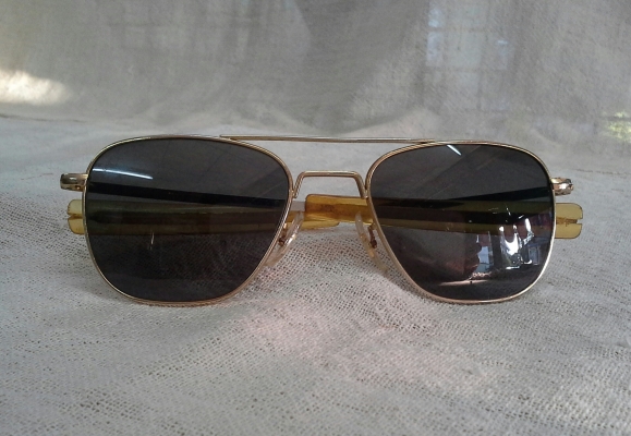 แว่นตาเสืออากาศทศวรรษที่ 70  COMMAND/USA 23K