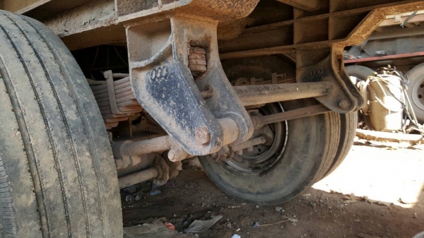 ขายหางเทนเลอร์ 3 คาน ยาว 12 เมตร ไม่มีทะเบียน ราคาต่อรองได้ครับ