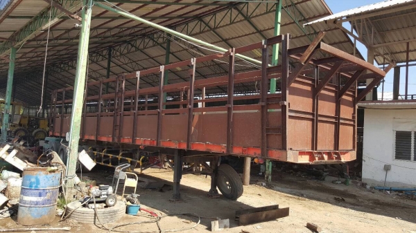 ขายหางเทนเลอร์ 3 คาน ยาว 12 เมตร ไม่มีทะเบียน ราคาต่อรองได้ครับ