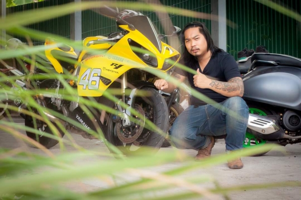 ขายแลกเทิร์นคับ รถR1 02 แต่งแฟริ่ง2010 รถสำเนาทะเบียน ทะเบียนสวยๆ 777 รถเครื่องดีไม่เยิ้มแห้งๆเลยคับยางหน้ายางหลังเต็มๆเลยคับสนจัยทักเลยคับ