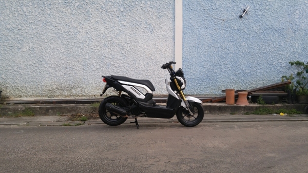 Zoomer x  รถบ้านแท้ ชื่อเจ้าของคนเดียว เล่มชุดโอนครบ ภาษีพรบ59