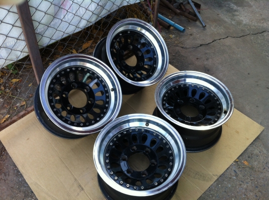 แมคหยดน้ำ ขอบ 15 นิ้ว แมคหยดน้ำ ขอบ 15 นิ้ว