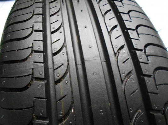 ล้อแม็ก Ford fiesta ขอบ 15 พร้อมยางป้ายแดง Hankook 185/55/15 ผลิตปี 14 /เทิร์นได้ ใส่ฟรีค่ะ