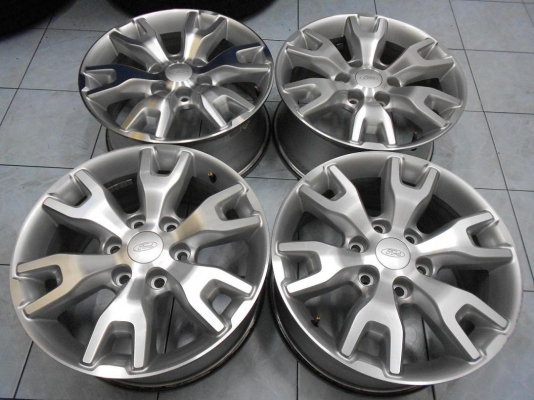 ล้อแม็กเปล่า Ford Ranger ขอบ 18 สภาพสวย เดิมๆ ขายถูก ทั้งชุด 8,800 บาท /ใส่ ถ่วงฟรีค่ะ