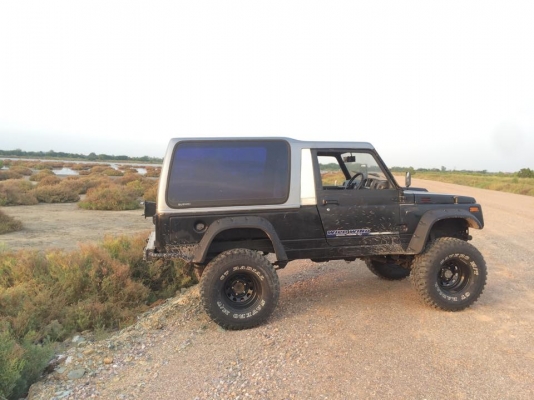 คารีเบี้ยนตู้ปลาเครื่อง1800cc. Toyota 7k สดๆวางใหม่ อะไหล่หาง่าย ราคาถูก วิ่งดีกว่าเครื่องเดิมเยอะครับ ยกสูง คันชักใหม่ๆ แหนบ กระทิง 4.5 ทั้งหมด ล้อ15x8. ออฟลึกใหม่ๆ พร้อมยางใหม่ 33นิ้ว เฟือง8/41 สโล1000 ประตู จิมนี่ คานหลังคาจิมนี่ ฝากระโปรง แก้ม กระจังห