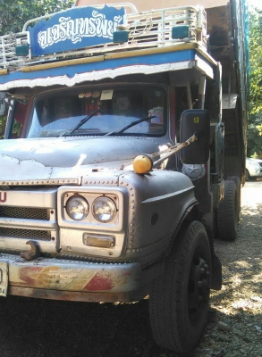 สิบล้อ อีซูซุ หัวยาว TX~EH700 พ.เวอร์ สโลส ช่วงล่างใหญ ดั้มสภาพดีสวยๆพร้อมลุย ทะเบียนพร้อมโอน สิบล้อ อีซูซุ หัวยาว TX~EH700 พ.เวอร์ สโลส ช่วงล่างใหญ ดั้มสภาพดีสวยๆพร้อมลุย ทะเบียนพร้อมโอน