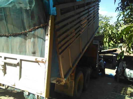 สิบล้อ อีซูซุ หัวยาว TX~EH700 พ.เวอร์ สโลส ช่วงล่างใหญ ดั้มสภาพดีสวยๆพร้อมลุย ทะเบียนพร้อมโอน สิบล้อ อีซูซุ หัวยาว TX~EH700 พ.เวอร์ สโลส ช่วงล่างใหญ ดั้มสภาพดีสวยๆพร้อมลุย ทะเบียนพร้อมโอน