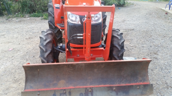 ขายรถไถคูโบต้า  KUBOTA   L 3608 พร้อมชุดใบมีดดันหน้าคานล่าง
