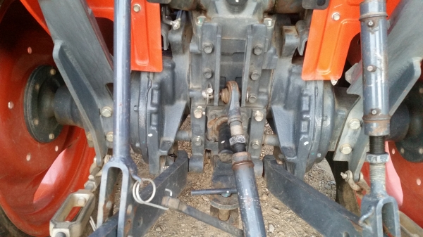 ขายรถไถคูโบต้า  KUBOTA   L 3608 พร้อมชุดใบมีดดันหน้าคานล่าง