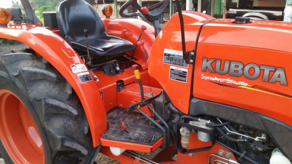 ขายรถไถคูโบต้า  KUBOTA   L 3608 พร้อมชุดใบมีดดันหน้าคานล่าง