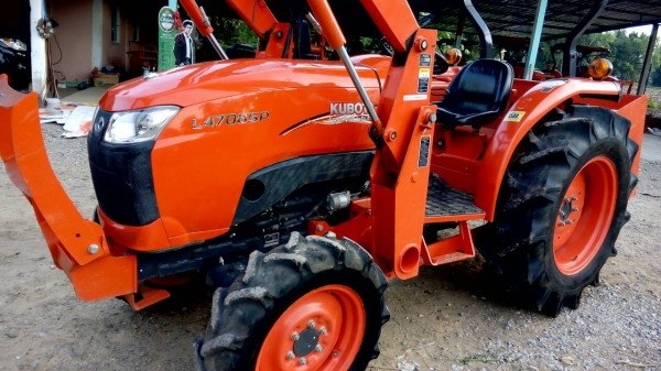 ขายรถไถคูโบต้า KUBOTA L4708SP (4WD)พร้อมบุ้งกี๋ ขายรถไถคูโบต้า KUBOTA L4708SP (4WD)พร้อมบุ้งกี๋