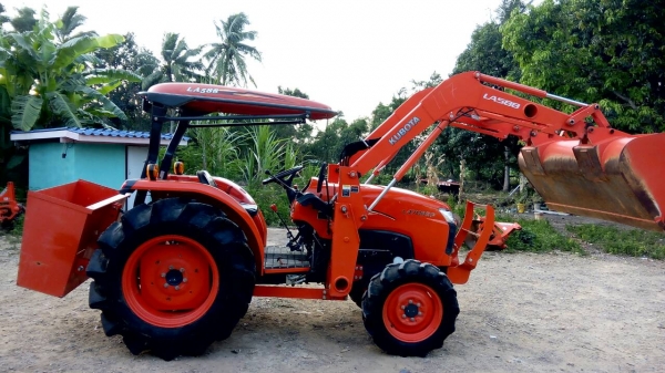 ขายรถไถคูโบต้า KUBOTA L4708SP (4WD)พร้อมบุ้งกี๋ ขายรถไถคูโบต้า KUBOTA L4708SP (4WD)พร้อมบุ้งกี๋