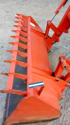 ขายรถไถคูโบต้า KUBOTA L4708SP (4WD)พร้อมบุ้งกี๋ ขายรถไถคูโบต้า KUBOTA L4708SP (4WD)พร้อมบุ้งกี๋